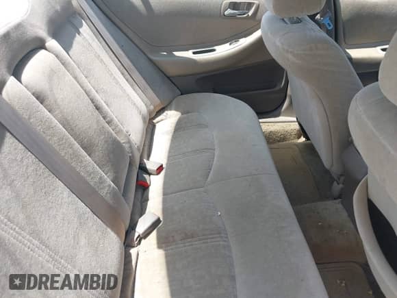 2000 Honda Accord EX z VIN 1HGCG6673YA137621, wystawiony jako IAAI lot #42851745 z przebiegiem 292 418 mil mil oraz . Historia ofert i sprzedaży dostępna na DreamBid. Obrazek 8.