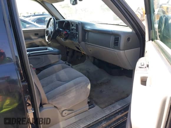 2005 Chevrolet Tahoe LS с VIN 1GNEC13V85R268525, выставлен на аукционе IAAI как лот 42637662 с пробегом 186 989 миль миль и . История ставок и продаж доступна на DreamBid. Изображение 5.