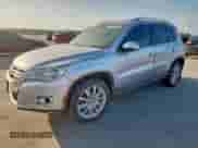 2010 Volkswagen Tiguan S с VIN WVGAV7AX8AW513100, выставлен на аукционе Copart как лот 64091115 с пробегом 152 360 миль миль и Списание • Salvage title. История ставок и продаж доступна на DreamBid. Изображение 1.