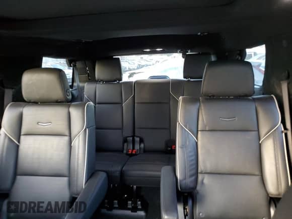 2021 Cadillac Escalade Sport z VIN 1GYS3EKLXMR401944, wystawiony jako Copart lot #85299104 z przebiegiem 49 396 mil mil oraz Szkoda całkowita • Salvage title. Historia ofert i sprzedaży dostępna na DreamBid. Obrazek 10.