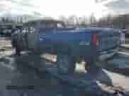 2004 Chevrolet Silverado 2500HD LT z VIN 1GCHK29104E155371, wystawiony jako Copart lot #44963925 z przebiegiem Nie podano mil oraz Szkoda całkowita • Salvage title. Historia ofert i sprzedaży dostępna na DreamBid. Obrazek 2.