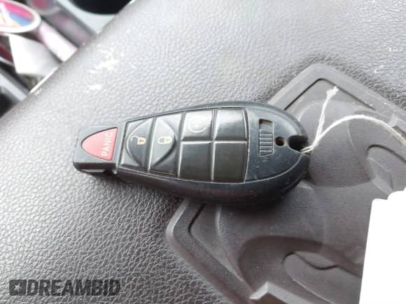 2011 Ram 1500 SLT z VIN 1D7RV1GT5BS516785, wystawiony jako IAAI lot #41369434 z przebiegiem 150 283 mil mil oraz . Historia ofert i sprzedaży dostępna na DreamBid. Obrazek 11.