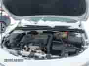 2016 Chevrolet Malibu LT z VIN 1G1ZE5ST0GF322490, wystawiony jako IAAI lot #41209750 z przebiegiem 92 219 mil mil oraz . Historia ofert i sprzedaży dostępna na DreamBid. Obrazek 10.