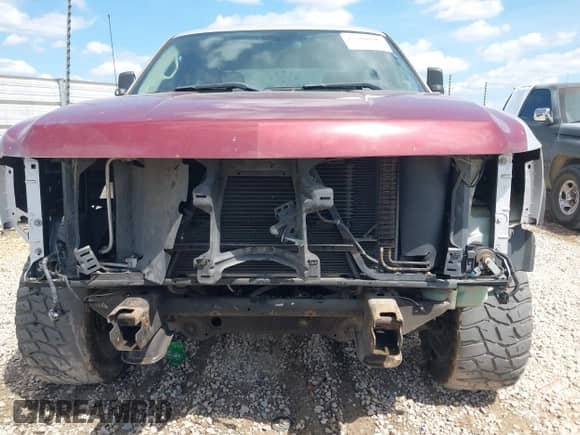 2011 Chevrolet Silverado 1500 LT z VIN 3GCPKSEA4BG110005, wystawiony jako IAAI lot #43310190 z przebiegiem 212 111 mil mil oraz . Historia ofert i sprzedaży dostępna na DreamBid. Obrazek 6.