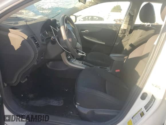 2011 Toyota Corolla S z VIN 2T1BU4EE4BC747988, wystawiony jako Copart lot #80946505 z przebiegiem 90 465 mil mil oraz Szkoda całkowita • Salvage title. Historia ofert i sprzedaży dostępna na DreamBid. Obrazek 7.