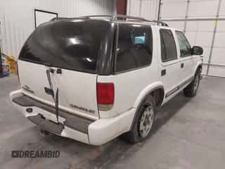 2000 Chevrolet Blazer LS с VIN 1GNDT13WXY2262940, выставлен на аукционе IAAI как лот 43275569 с пробегом 242 273 миль миль и . История ставок и продаж доступна на DreamBid. Изображение 4.
