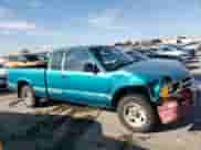 1995 Chevrolet S-10 LS with VIN 1GCCS1949S8191912, listed as a Copart auction lot 73042824 with 404,296 mi miles and Salvage title. Bid and sale history available at DreamBid. Image 4.
