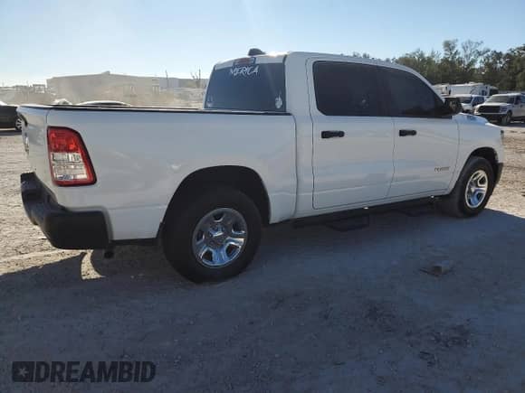 2020 Ram 1500 Tradesman z VIN 1C6RREGT4LN152775, wystawiony jako Copart lot #80750084 z przebiegiem 116 720 mil mil oraz Szkoda całkowita • Salvage title. Historia ofert i sprzedaży dostępna na DreamBid. Obrazek 3.