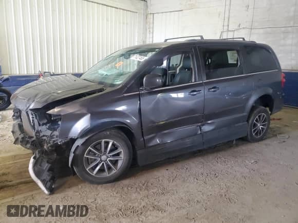 2017 Dodge Grand Caravan SXT with VIN 2C4RDGCG4HR671279, listed as a Copart auction lot 71427465 with 60,172 mi miles and Salvage title. Bid and sale history available at DreamBid. Image 1.