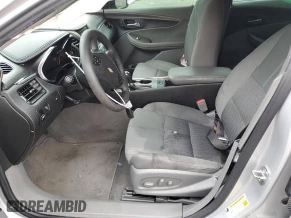 2017 Chevrolet Impala LS z VIN 1G11Z5SA9HU165426, wystawiony jako Copart lot #85011105 z przebiegiem 155 373 mil mil oraz Szkoda całkowita • Salvage title. Historia ofert i sprzedaży dostępna na DreamBid. Obrazek 7.