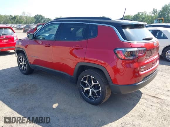 2025 Jeep Compass Limited z VIN 3C4NJDCN9ST516770, wystawiony jako IAAI lot #42918211 z przebiegiem 4 787 mil mil oraz . Historia ofert i sprzedaży dostępna na DreamBid. Obrazek 3.