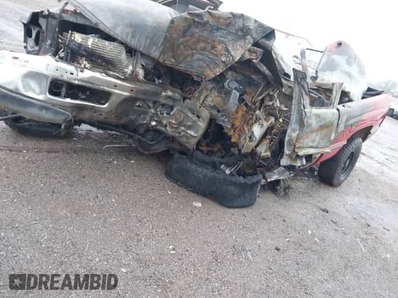 1997 Dodge 2500 с VIN 3B7KF23Z2VG768479, выставлен на аукционе IAAI как лот 41195696 с пробегом Не указан миль и . История ставок и продаж доступна на DreamBid. Изображение 17.
