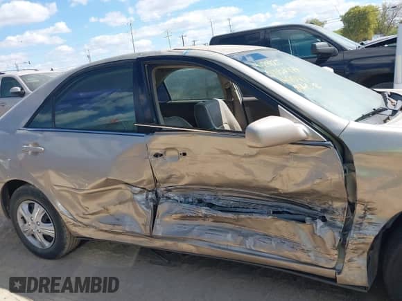 2006 Toyota Camry STD with VIN 4T1BE32K46U140544, listed as a IAAI auction lot 43478995 with 228,658 mi miles and . Bid and sale history available at DreamBid. Image 13.