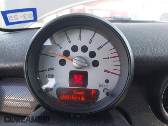 2013 MINI Hardtop S with VIN WMWSV3C54DT393473, listed as a IAAI auction lot 42925892 with 164,418 mi miles and . Bid and sale history available at DreamBid. Image 7.