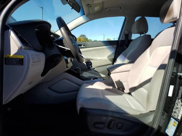 2017 Hyundai Tucson SE с VIN KM8J3CA47HU478396, выставлен на аукционе Copart как лот 86298375 с пробегом 102 574 миль миль и Списание • Salvage title. История ставок и продаж доступна на DreamBid. Изображение 7.