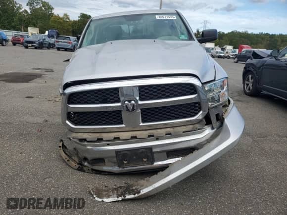 2016 Ram 1500 Big Horn z VIN 1C6RR7GT0GS170581, wystawiony jako Copart lot #85671535 z przebiegiem 133 898 mil mil oraz Szkoda całkowita • Salvage title. Historia ofert i sprzedaży dostępna na DreamBid. Obrazek 5.