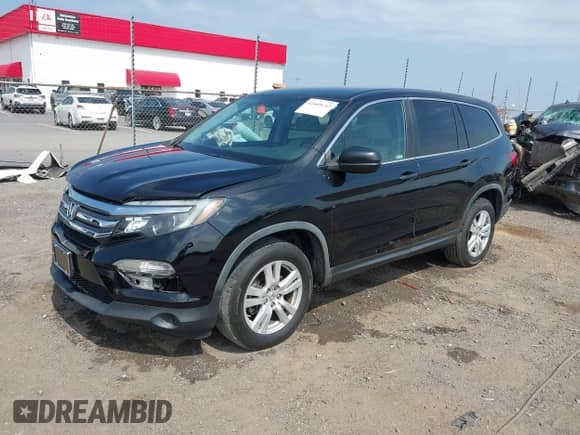 2018 Honda Pilot LX с VIN 5FNYF6H18JB072567, выставлен на аукционе IAAI как лот 42669142 с пробегом 88 300 миль миль и . История ставок и продаж доступна на DreamBid. Изображение 21.