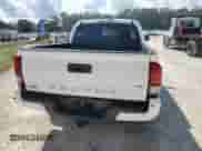 2023 Toyota Tacoma SR5 z VIN 3TMAZ5CN1PM206336, wystawiony jako Copart lot #82145395 z przebiegiem 26 296 mil mil oraz Szkoda całkowita • Salvage title. Historia ofert i sprzedaży dostępna na DreamBid. Obrazek 6.