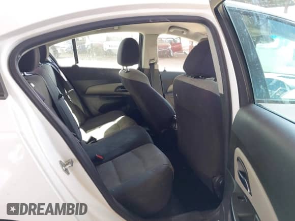 2014 Chevrolet Cruze LS с VIN 1G1PA5SG2E7168314, выставлен на аукционе IAAI как лот 43264151 с пробегом 156 424 миль миль и . История ставок и продаж доступна на DreamBid. Изображение 8.