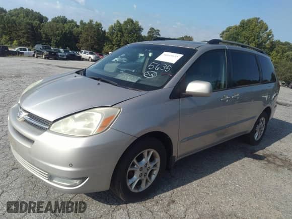 2004 Toyota Sienna XLE z VIN 5TDBA22C24S012372, wystawiony jako IAAI lot #37033120 z przebiegiem 249 792 mil mil oraz . Historia ofert i sprzedaży dostępna na DreamBid. Obrazek 2.