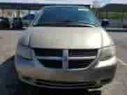 2006 Dodge Grand Caravan SE с VIN 1D4GP24R56B736303, выставлен на аукционе Copart как лот 71738865 с пробегом 225 373 миль миль и Списание • Salvage title. История ставок и продаж доступна на DreamBid. Изображение 5.