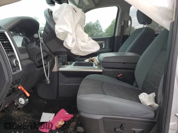 2015 Ram 1500 Outdoorsman с VIN 1C6RR7LT1FS548234, выставлен на аукционе Copart как лот 67813565 с пробегом 70 080 миль миль и Списание • Salvage title. История ставок и продаж доступна на DreamBid. Изображение 7.