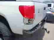 2012 Toyota Tundra с VIN 5TFUM5F19CX036283, выставлен на аукционе IAAI как лот 42566059 с пробегом 221 325 миль миль и . История ставок и продаж доступна на DreamBid. Изображение 6.