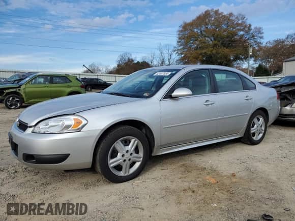 2014 Chevrolet Impala Police Police with VIN 2G1WD5E35E1166159, listed as a Copart auction lot 82407034 with 248,636 mi miles and Clean title. Bid and sale history available at DreamBid. Image 1.