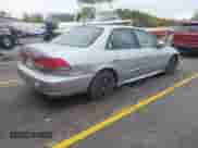 2002 Honda Accord EX с VIN 1HGCG16572A031830, выставлен на аукционе IAAI как лот 43461016 с пробегом 170 444 миль миль и . История ставок и продаж доступна на DreamBid. Изображение 4.