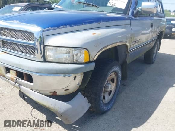 1994 Dodge RAM with VIN 3B7HF16Y5RM534139, listed as a IAAI auction lot 42197086 with 155,885 mi miles and . Bid and sale history available at DreamBid. Image 6.