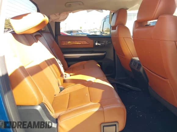 2017 Toyota Tundra Platinum с VIN 5TFAY5F10HX632509, выставлен на аукционе IAAI как лот 41583094 с пробегом 130 850 миль миль и . История ставок и продаж доступна на DreamBid. Изображение 8.