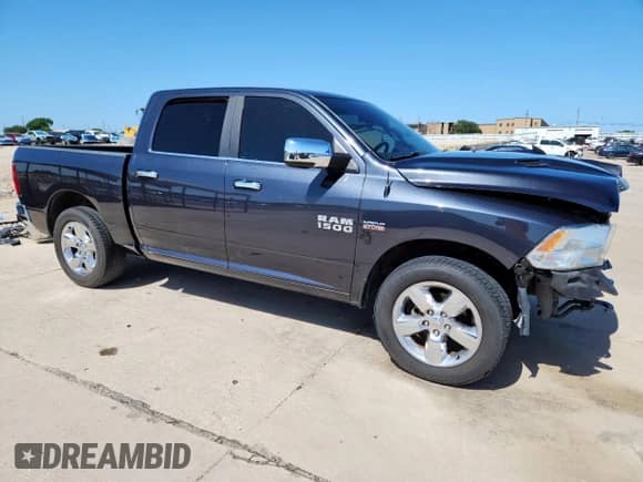 2017 Ram 1500 Lone Star z VIN 1C6RR6LT4HS708622, wystawiony jako Copart lot #66521205 z przebiegiem 93 109 mil mil oraz Czysty tytuł • Clean title. Historia ofert i sprzedaży dostępna na DreamBid. Obrazek 4.