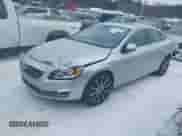 2018 Volvo S60 Inscription z VIN LYV402TK7JB173545, wystawiony jako IAAI lot #41602883 z przebiegiem 50 294 mil mil oraz . Historia ofert i sprzedaży dostępna na DreamBid. Obrazek 2.