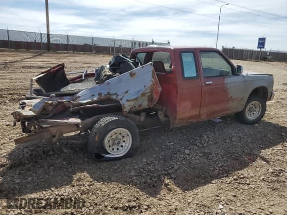 1984 Chevrolet S-10 с VIN 1GCCS14B0E8243194, выставлен на аукционе Copart как лот 48762324 с пробегом Не указан миль и На запчасти • Non repairable. История ставок и продаж доступна на DreamBid. Изображение 3.