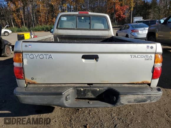 2001 Toyota Tacoma with VIN 5TEPM62N91Z780824, listed as a Copart auction lot 90220975 with 211,375 mi miles and Clean title. Bid and sale history available at DreamBid. Image 6.