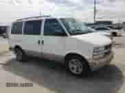 2003 Chevrolet Astro z VIN 1GNDM19X93B124361, wystawiony jako Copart lot #48821115 z przebiegiem 220 554 mil mil oraz Czysty tytuł • Clean title. Historia ofert i sprzedaży dostępna na DreamBid. Obrazek 4.