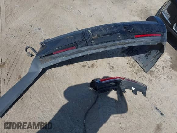 2020 Cadillac Escalade ESV с VIN 1GYS4GKJ2LR105967, выставлен на аукционе IAAI как лот 42751464 с пробегом 216 205 миль миль и . История ставок и продаж доступна на DreamBid. Изображение 12.