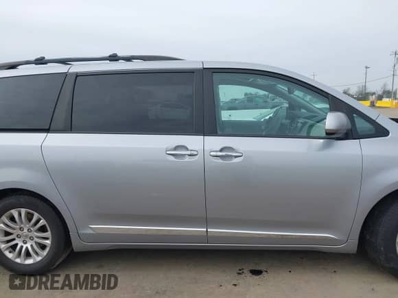 2013 Toyota Sienna XLE AAS with VIN 5TDYK3DCXDS312672, listed as a IAAI auction lot 41521263 with 183,707 mi miles and . Bid and sale history available at DreamBid. Image 14.