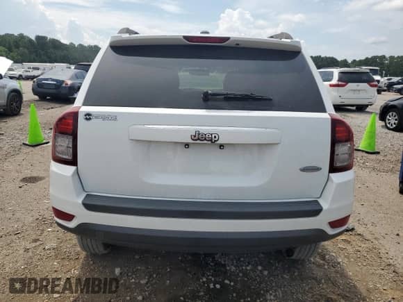 2016 Jeep Compass Latitude z VIN 1C4NJCEB2GD651387, wystawiony jako Copart lot #69041605 z przebiegiem 114 907 mil mil oraz Szkoda całkowita • Salvage title. Historia ofert i sprzedaży dostępna na DreamBid. Obrazek 6.