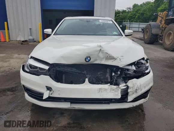 2018 BMW 5 Series 530e xDrive с VIN WBAJB1C55JB374344, выставлен на аукционе Copart как лот 59900875 с пробегом Не указан миль и Списание • Salvage title. История ставок и продаж доступна на DreamBid. Изображение 5.