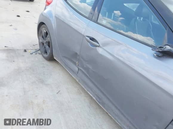 2016 Hyundai Veloster с VIN KMHTC6AD9GU281013, выставлен на аукционе IAAI как лот 42974579 с пробегом 138 690 миль миль и . История ставок и продаж доступна на DreamBid. Изображение 12.