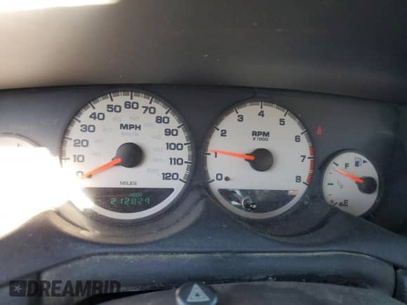 2004 Dodge Neon SXT z VIN 1B3ES56C34D551974, wystawiony jako Copart lot #46829235 z przebiegiem 212 829 mil mil oraz Szkoda całkowita • Salvage title. Historia ofert i sprzedaży dostępna na DreamBid. Obrazek 9.