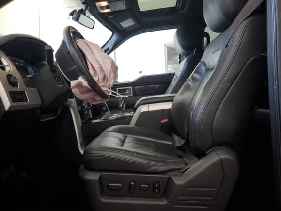 2013 Ford F-150 Lariat with VIN 1FTFW1ET5DFD74768, listed as a Copart auction lot 80084485 with 99,919 mi miles and Salvage title. Bid and sale history available at DreamBid. Image 7.