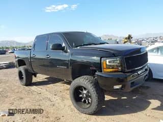 2011 Chevrolet Silverado 1500 LTZ с VIN 3GCPKTE39BG367524, выставлен на аукционе IAAI как лот 42605172 с пробегом 140 235 миль миль и . История ставок и продаж доступна на DreamBid. Изображение 1.