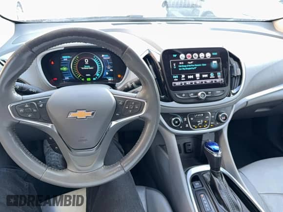 2017 Chevrolet Volt LT z VIN 1G1RC6S57HU129313, wystawiony jako Copart lot #85202155 z przebiegiem 182 919 mil mil oraz Czysty tytuł • Clean title. Historia ofert i sprzedaży dostępna na DreamBid. Obrazek 9.