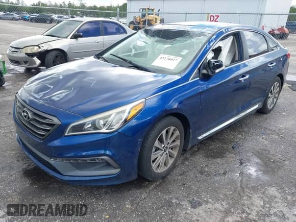 2017 Hyundai Sonata Sport с VIN 5NPE34AF5HH477609, выставлен на аукционе IAAI как лот 43270927 с пробегом 87 216 миль миль и . История ставок и продаж доступна на DreamBid. Изображение 2.