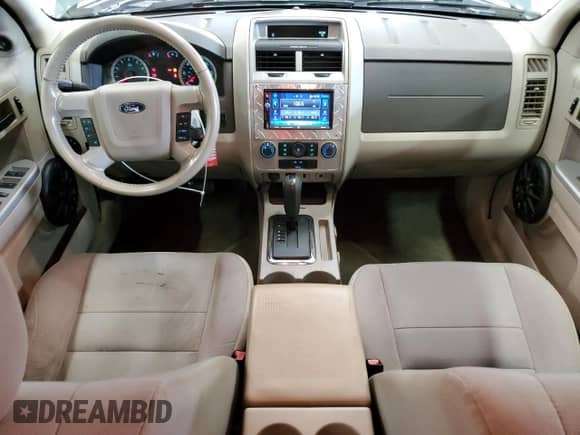 2011 Ford Escape XLT с VIN 1FMCU9DG9BKA42635, выставлен на аукционе Copart как лот 84235825 с пробегом 129 725 миль миль и Чистый • Clean title. История ставок и продаж доступна на DreamBid. Изображение 8.