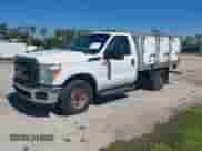2011 Ford F-250 XL z VIN 1FDBF2A68BEB57606, wystawiony jako IAAI lot #43437311 z przebiegiem 197 116 mil mil oraz . Historia ofert i sprzedaży dostępna na DreamBid. Obrazek 2.