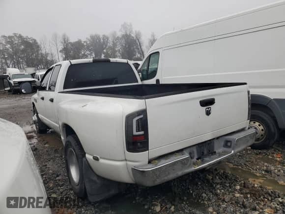 2008 Dodge RAM z VIN 3D7ML48A58G180134, wystawiony jako Copart lot #84155624 z przebiegiem 155 619 mil mil oraz Szkoda całkowita • Salvage title. Historia ofert i sprzedaży dostępna na DreamBid. Obrazek 2.