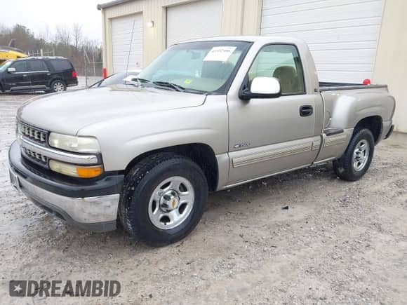 2000 Chevrolet Silverado 1500 LS с VIN 1GCEC14T5YZ212150, выставлен на аукционе IAAI как лот 41552486 с пробегом Не указан миль и . История ставок и продаж доступна на DreamBid. Изображение 2.